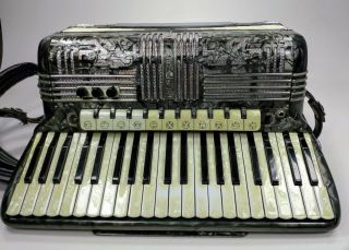 Vintage Italo American Accordion " Age " 11/5,  Check Out The Reeds Amp Ready