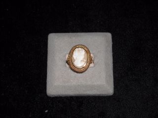18k Yellow Gold Vintage Cameo Ring Carved On A Shell 6.  77 Grams Size 7.  5 661
