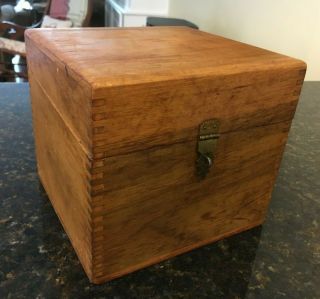 Vintage Wood Finger Jointed Oak 6 - 5/8 X 6 - 3/8 X 6 Card File Recipe Index Box