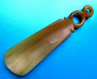 Antique Shaped Shoe Horn.  Carved Blond Horn,  Rings Handle To Hang,