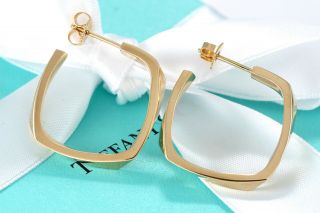 Rare Tiffany & Co.  18kt.  Gold Frank Gehry Large Square Torque Hoop Earrings