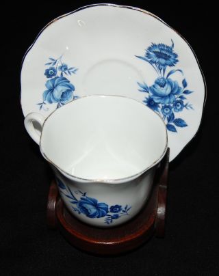 Vintage Elizabethan Teacup Saucer Blue White Bone China Tea Cup Taylor Kent Uk