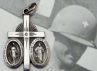 Vintage WWII Chaplin’s Sterling Catholic Miraculous Medal Scapular Cross Medal 6