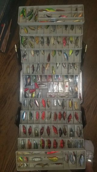 Vintage 10 Trey Tackle Box Loaded Over 130 Rattle Trap Lures