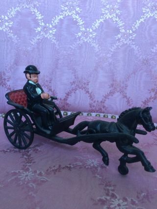 Vintage Cast Iron Toy Country Doctor Horse and Carriage Red Seat 5