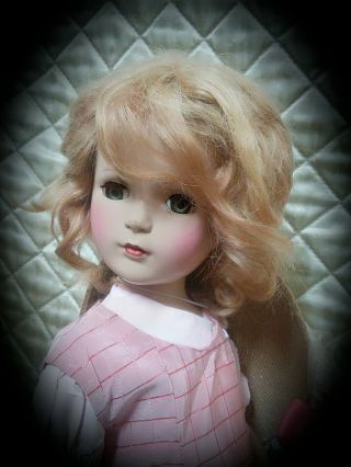 1949 - 1953 Vintage Madame Alexander 21 inch Margaret doll 11