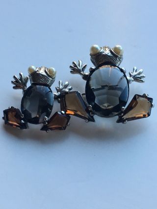 Rare Vintage Signed Elsa SCHIAPARELLI glass Jelly Belly Duette Frog Pin Brooch 3