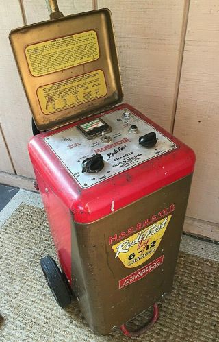 Very Vintage Tall Rolling Marquette Redi - Fast 6 - 12 Volt Battery Charger Bc 322n
