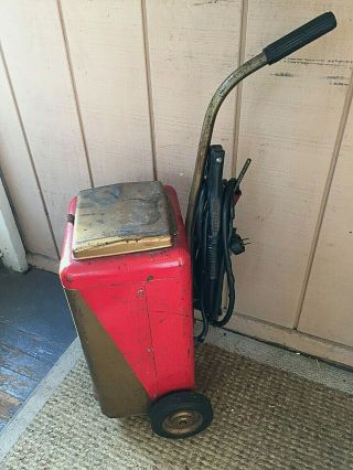 Very Vintage tall Rolling Marquette Redi - Fast 6 - 12 Volt Battery Charger BC 322N 4