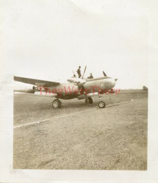 Wwii Photo - P - 38 Lightning Fighter Plane Nose No.  6402 - Hankou Airfield China
