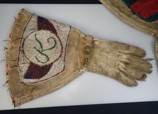 Antique Vintage Native American Beaded Hide Leather Gloves Circle K - 54908 4