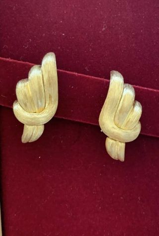 And Rare Henry Dunay Designer Hand Crafted Earrings 18k Gold