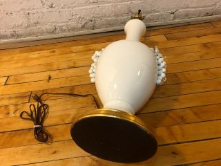 Vintage Frederick Cooper Lamp White Porcelain Grapevine 50s Table Lamp Elegant 4