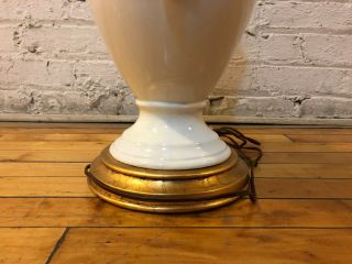 Vintage Frederick Cooper Lamp White Porcelain Grapevine 50s Table Lamp Elegant 7