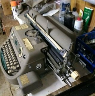 Varityper Antique Typesetting Machine 610 With Typefaces Books Manuals Ribbons 5