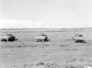Wwii 1943 4th Field Hospital - American M10 Tank Destroyers On Front,  Salerno