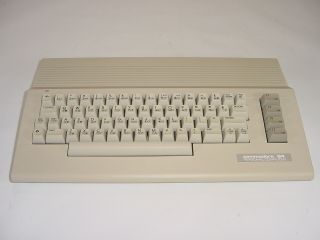 Vintage Commodore 64C Personal Computer w/ GEOS,  Accs & Manuals 2