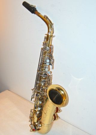 Vintage Martin Imperial Alto Saxophone - American Made in Elkhart Indiana 2