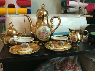 Sorelle Fine Porcelain Vintage Set Of Tea Cups W/saucers,  Tea Pot And Creamer