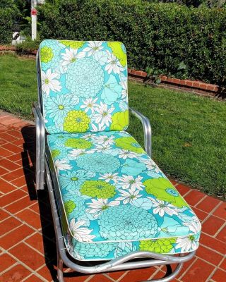 Vintage Adjustable Aluminum Chaise Lounge With 5 " Thick Cushions.  Teals & Greens