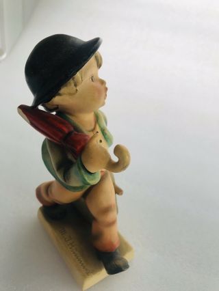 VTG HUMMEL FIGURINE 11 2/0 