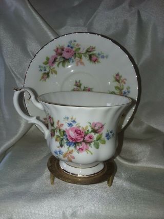 Royal Albert Tea Cup And Saucer Moss Rose Pattern Pink Roses Teacup