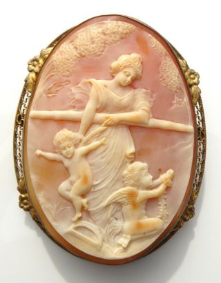Antique Shell Cameo Pin Or Pendant 10 Karat Gold Mount Woman With Cherub Angels