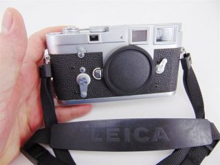 Vintage Leica M3 35mm Rangefinder Film Camera Body Only No.  985020 12
