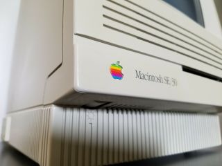 Macintosh SE/30 (Vintage Apple Computer) Beautifully Restored 3