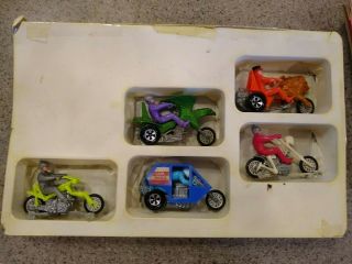 HOT WHEELS REDLINE RRRumblers Gift set with 5 riders and bikes Very Rare 4
