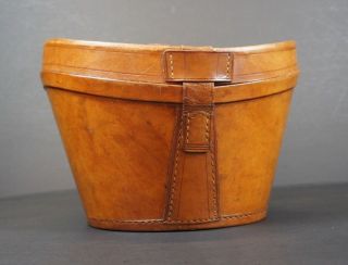 Stunning Vintage Leather Bucket Hatbox 7