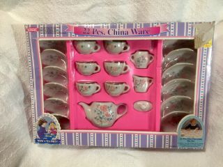 Vintage 1993 Fishel Toys Children’s 22 Piece Porcelain Tea Set Pink Blue Flowers