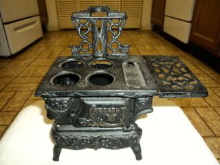 Vintage Cast Iron Miniature Wood Burning Stove By Crescent W/.