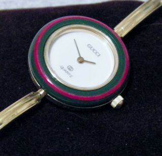 VINTAGE AUTHENTIC GUCCI watch gold bangle,  25 bezels EXTRA PETITE 5 3/4 - 6 