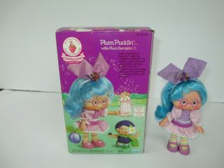 Vintage Strawberry Shortcake Plum Puddin Berrykin Doll,  Bow and Box 6