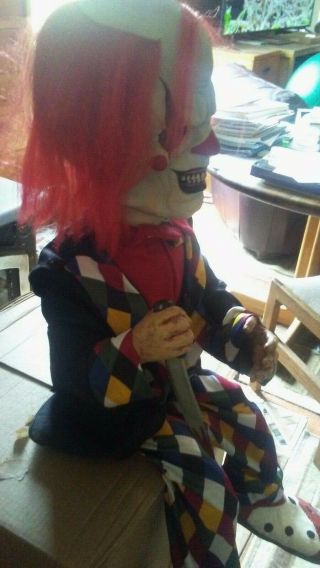 VINTAGE Stabbo The Clown Lifesize Spirit Halloween Prop 3