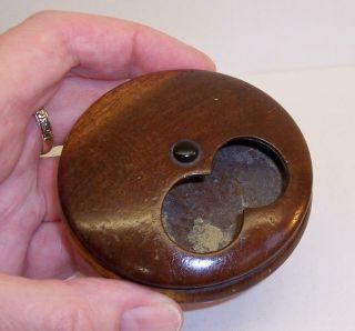 Rare Vintage/antique Pocket Snuff Box With Finger Holes Pinch Of Snuff