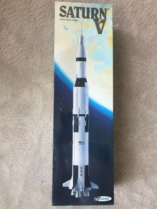 Vintage Estes Flying Model Rocket Saturn V 1/100 Scale
