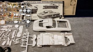 Vintage AMT ' 63 Corvette Split Window 3 in 1 Customizing Kit 1/25 Scale Boxed 7