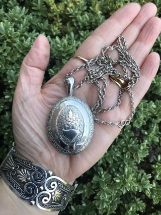 Antique Victorian Sterling Silver Sweetheart Locket Pendant 24” Chain Necklace