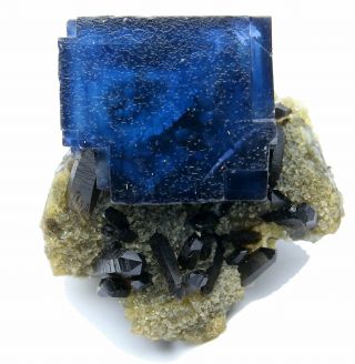 295.  7g Rare Large Particles Blue Cube Fluorite Crystal Mineral Specimen/china