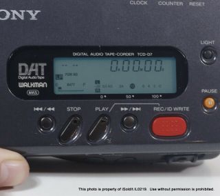 Vintage Sony TCD - D7 Walkman DAT Recorder 3