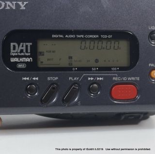 Vintage Sony TCD - D7 Walkman DAT Recorder 4