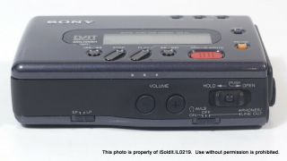Vintage Sony TCD - D7 Walkman DAT Recorder 5