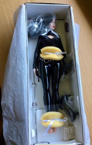 Tonner Dc Stars: Catwoman/selina Kyle Doll (2009) Previews Exclusive; 17”; Rare