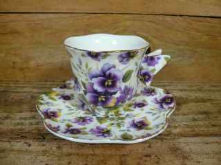 Elegant Porcelain Butterfly Handle Tea Cup And Saucer Set With Purple Violets