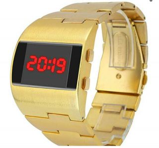 Mens Rare Red Led Digital Watch Gold Vintage 1970s Retro Style.  Large.