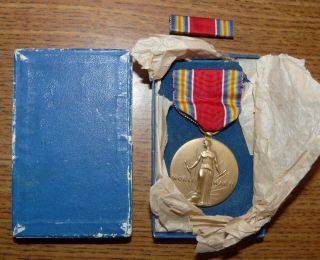 Usa Ww2 Victory Campaign And Service Medal In 1946 Dated Box