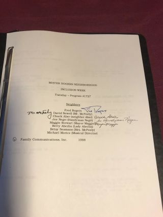 Mister Rogers Cast Signed Autographed Script.  Fred Rogers Tom Hanks Very Rare
