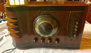Vintage 1938 Emerson Antique Ingraham Cabinet Radio Saknoffsky Design